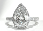 14KW LAB GROWN DIAMONDS RING NON CERT F-G VS+ 1PE-3.02CTW 2TR-0.25CTW 126RD-0.77 14KW-3.54GR