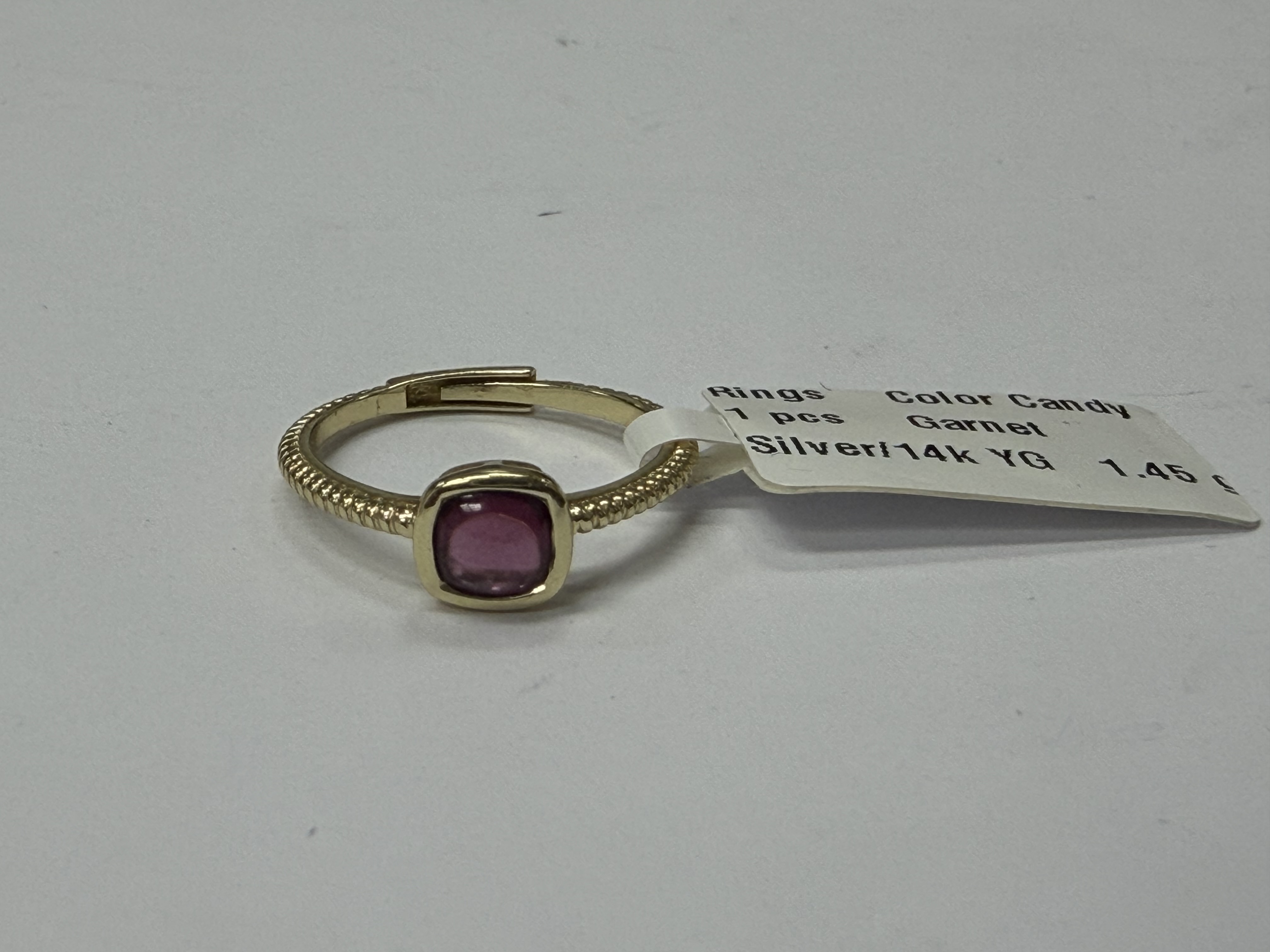Color Candy Collection Rings with 1 pcs 5MM CU Garnet set on 1.45 gr SS/14k YG 