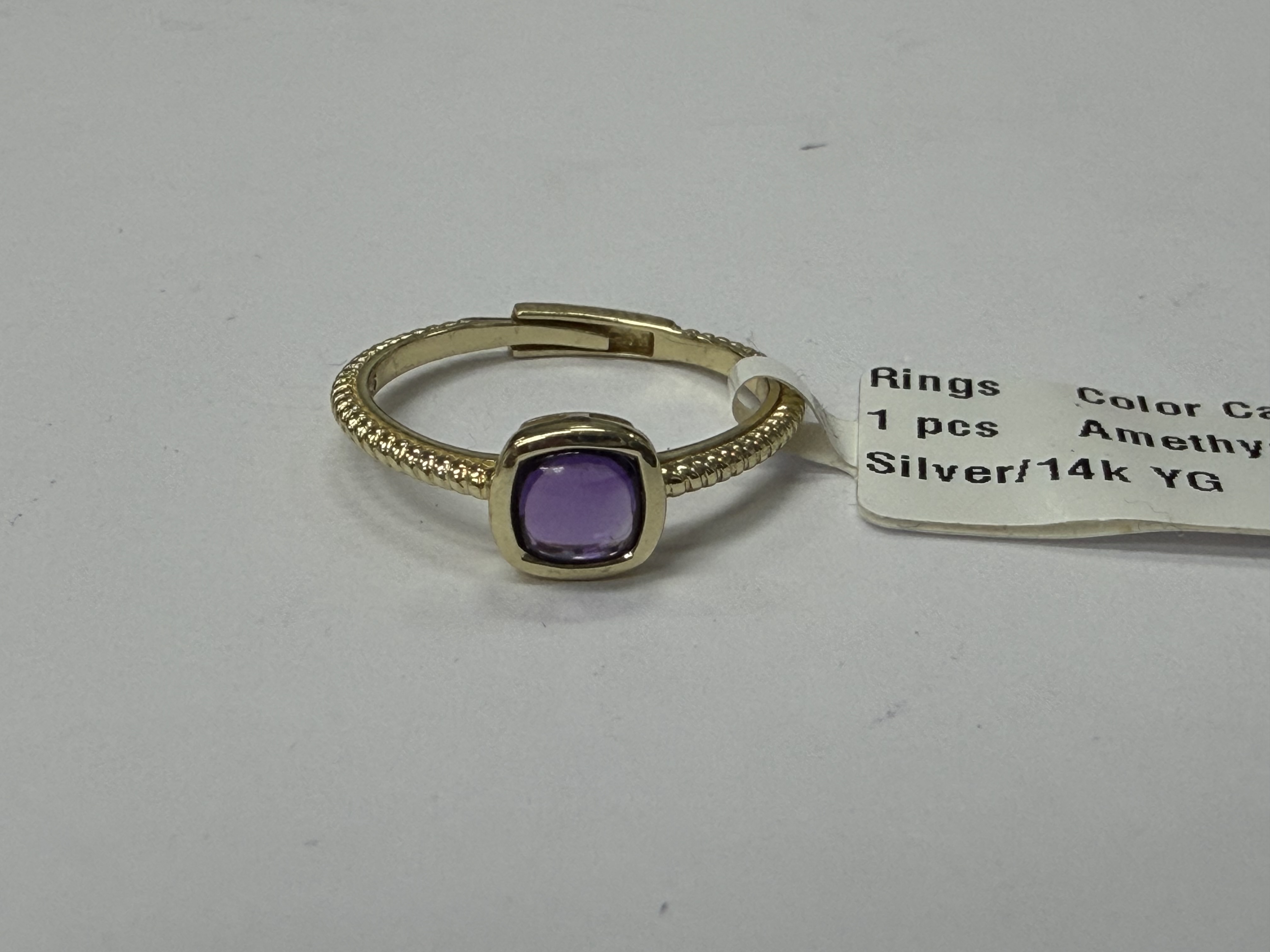 Color Candy Collection Rings with 1 pcs 5MM CU Amethyst set on 1.45 gr SS/14k YG 