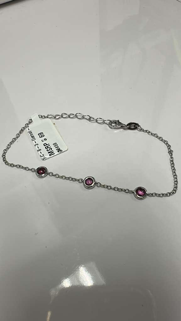 Color Candy Collection Bracelet with 3 pcs 4.5MM RD Garnet set on 2.35 gr SS/14k WG 