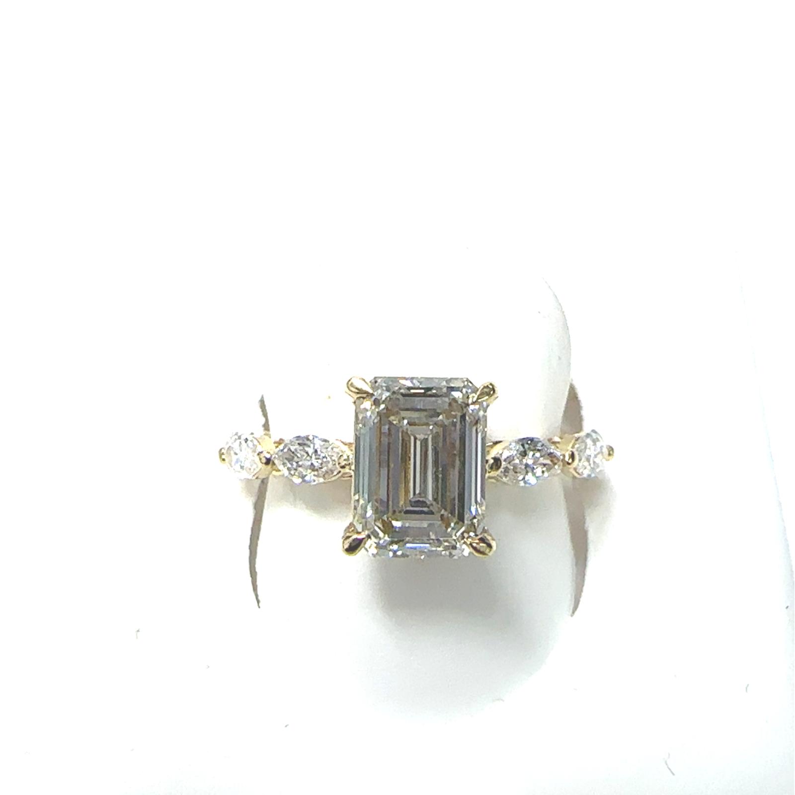 14KW LAB GROWN DIAMOND ENGAGEMENT RING 1EM-2.41CTW 6MQ-0.76CTW 14KY-2.15GR