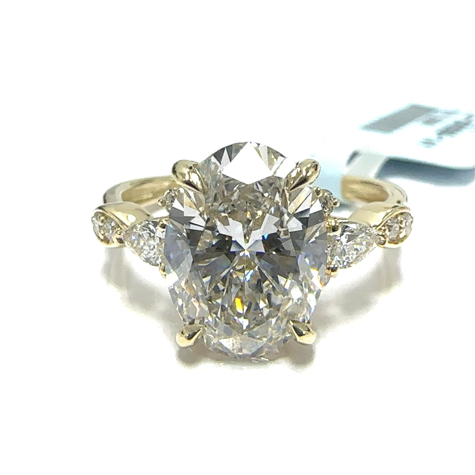 14KY LAB GROWN DIAMOND ENGAGEMENT RING NON CERT F-G VS+ 1OV-3.05CT 10D-0.28CTW 14KY-2.864GR
