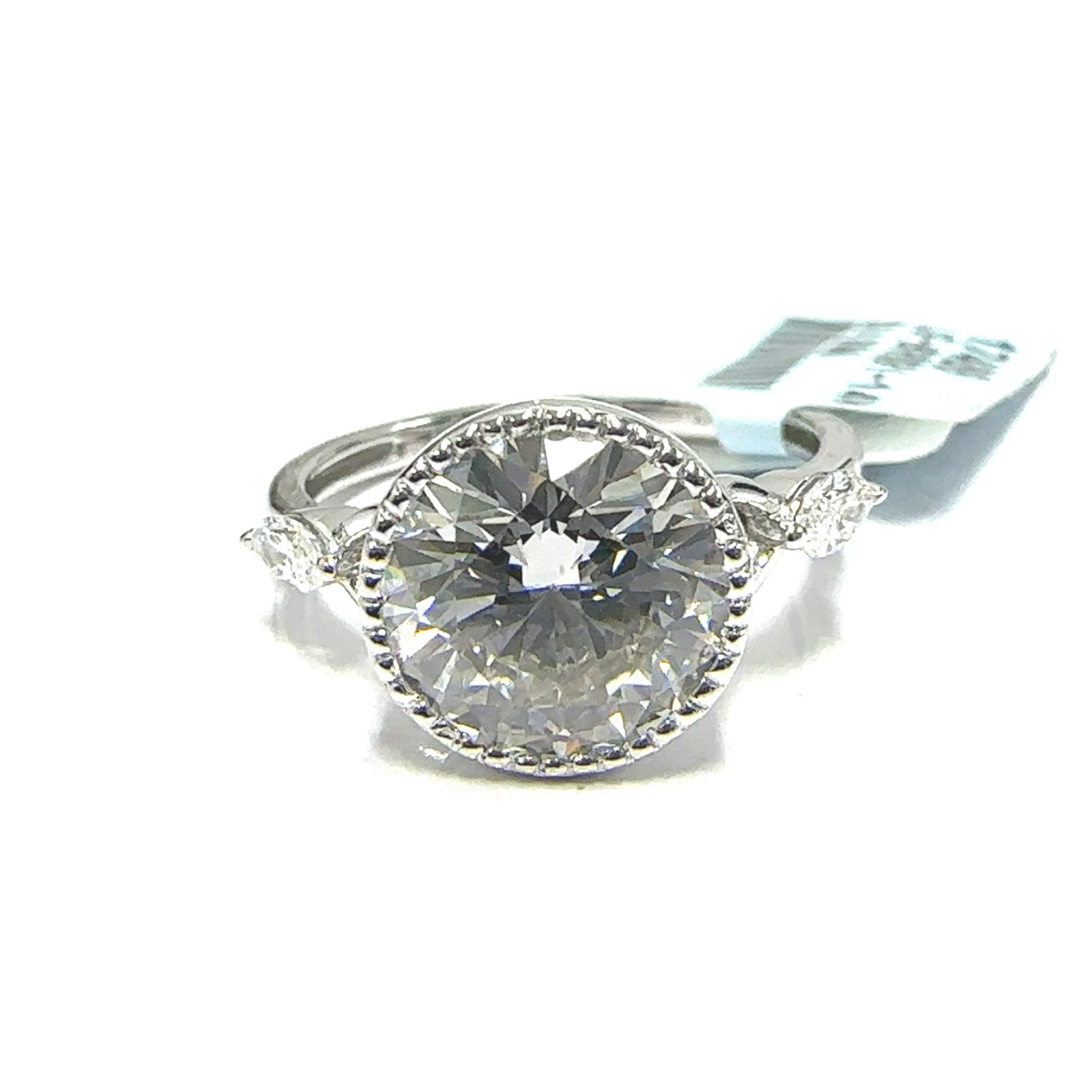 14KW LAB GROWN DIAMOND ENGAGEMENT RING NON CERT F-G VS+ 1RD-3.04CT 2D-0.21CTW 14KW-2.698GR