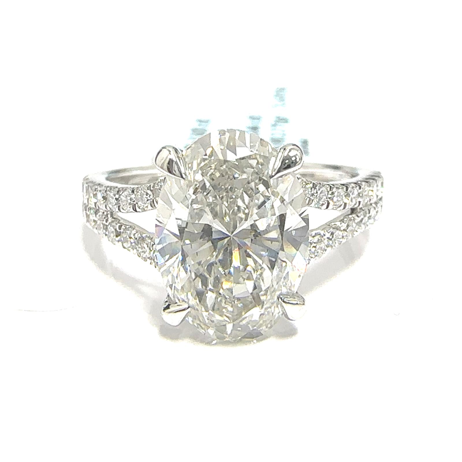 14KW LAB GROWN DIAMOND ENGAGEMENT RING NON CERT F-G VS+ 1OV-3.03CT 36D-0.44CTW 14KW-2.772GR
