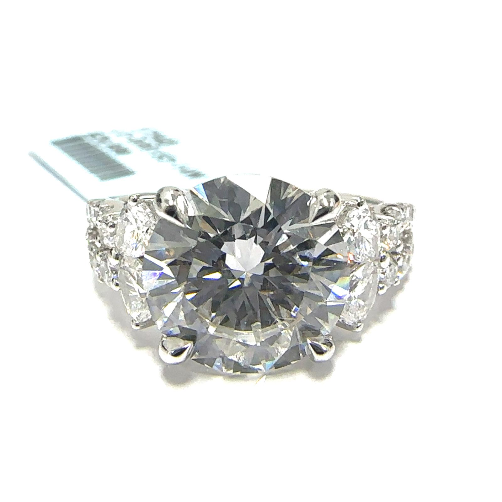 14KW LAB GROWN DIAMOND ENGAGEMENT RING NON CERT F-G VS+ 1RD-4.09CT 28D-0.86CTW 14KW-3.258GR