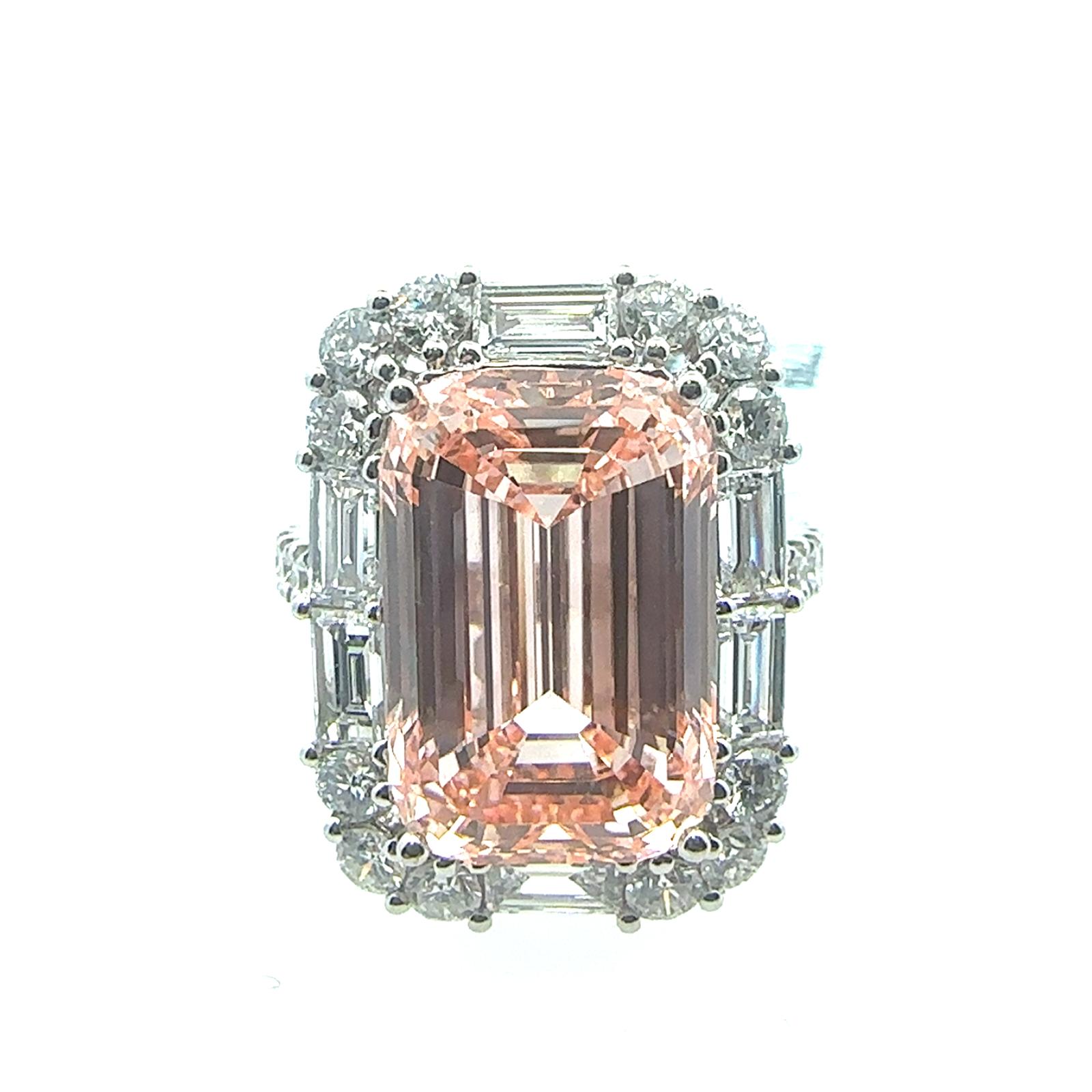 14KW LAB GROWN DIAMOND TOP HALO FANCY RING NON CERT F-G VS+ 1EM-10.91CT 26RD-1.20CTW 6BG-1.17CTW 14KW-4.43GR